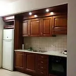 Lakis Court 라르나카