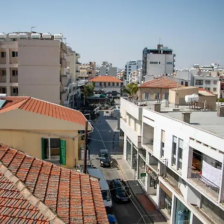 Apartment Lakis Court *