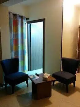 Lakis Court Appartement