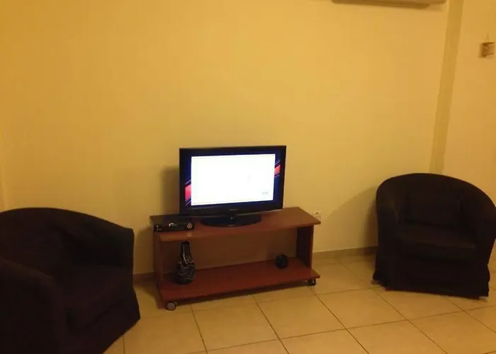 Apartment Lakis Court *