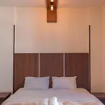 公寓 拉基斯庭院公寓 拉纳卡
