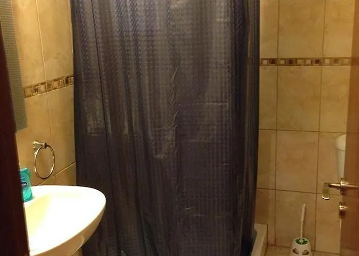 شقة لاكيس كورت *